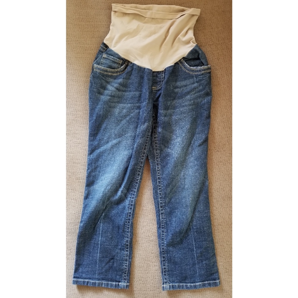 Maternity capris
